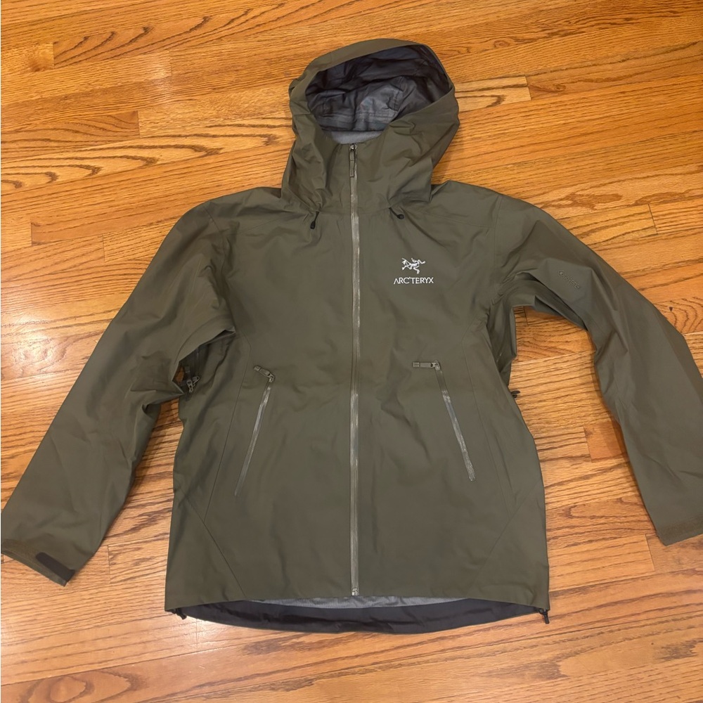 Arc'teryx Forest Green Hooded Jacket